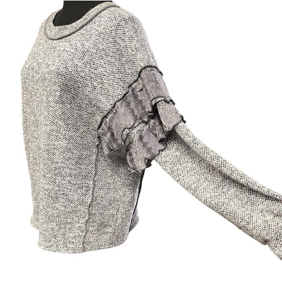 SUGARFOX Sweater Gray Pullover Ruffle Sleeves Reverse Seams NWOT - Picture 3 of 9